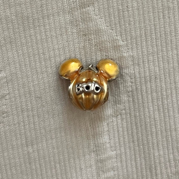 Pandora Mickey Pumpkin Charm - Picture 4 of 5